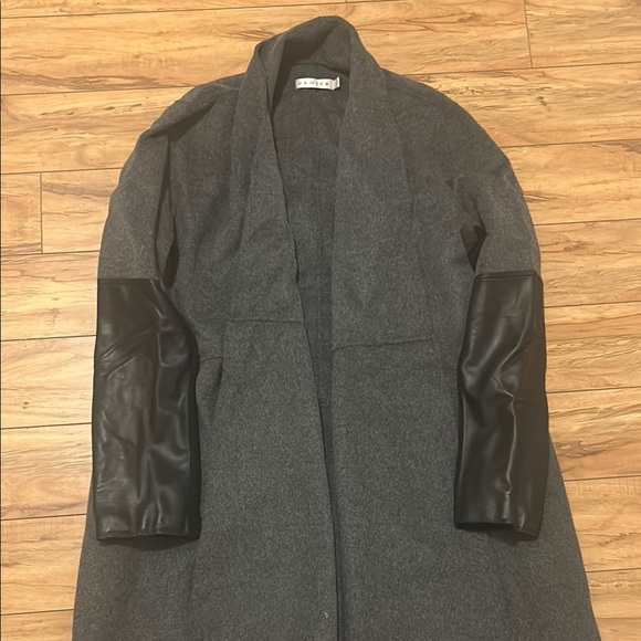 Danier wool coat - Picture 3 of 4